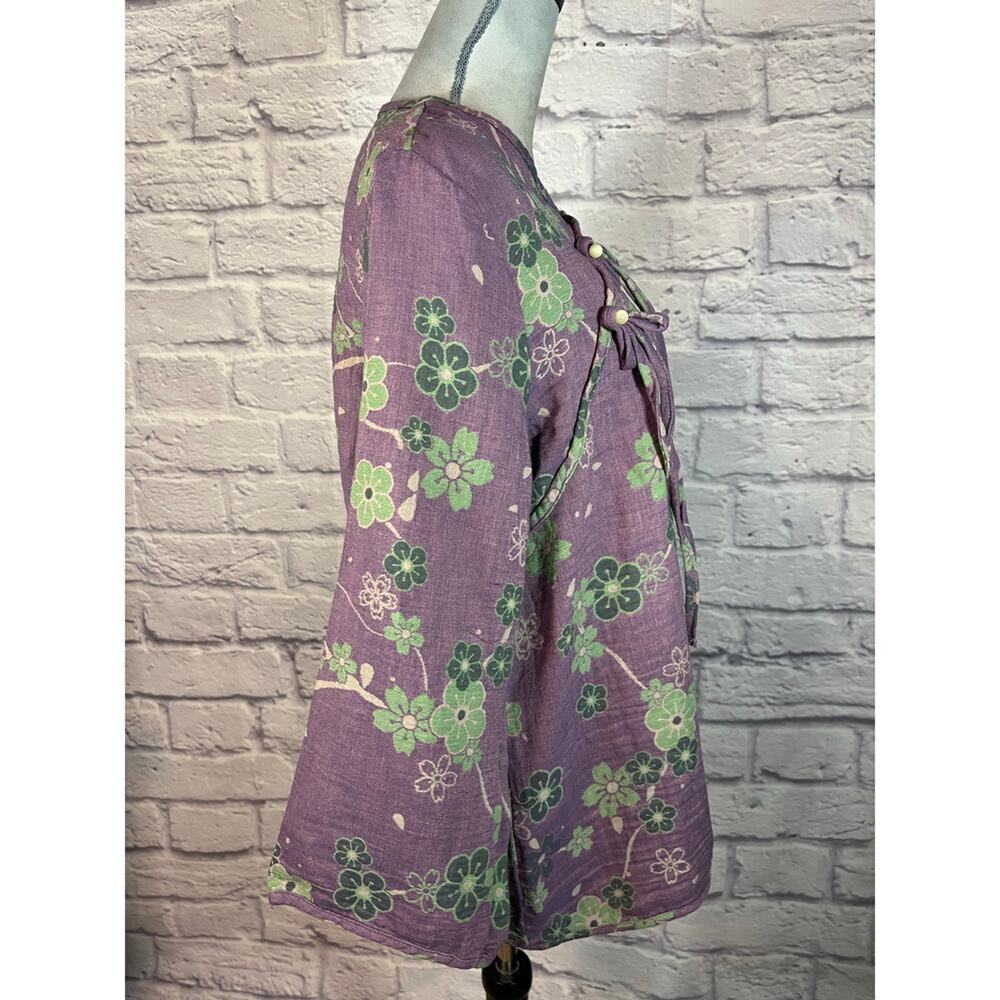 Super Soft and Comfy Asian-inspired Floral Top - Picture 6 of 7